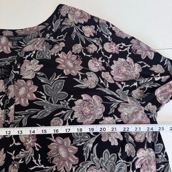 Lucky Brand Womens 3/4 Sleeve Floral Henley Size 1X Black Bohemian Tapestry‎ - Picture 9 of 10